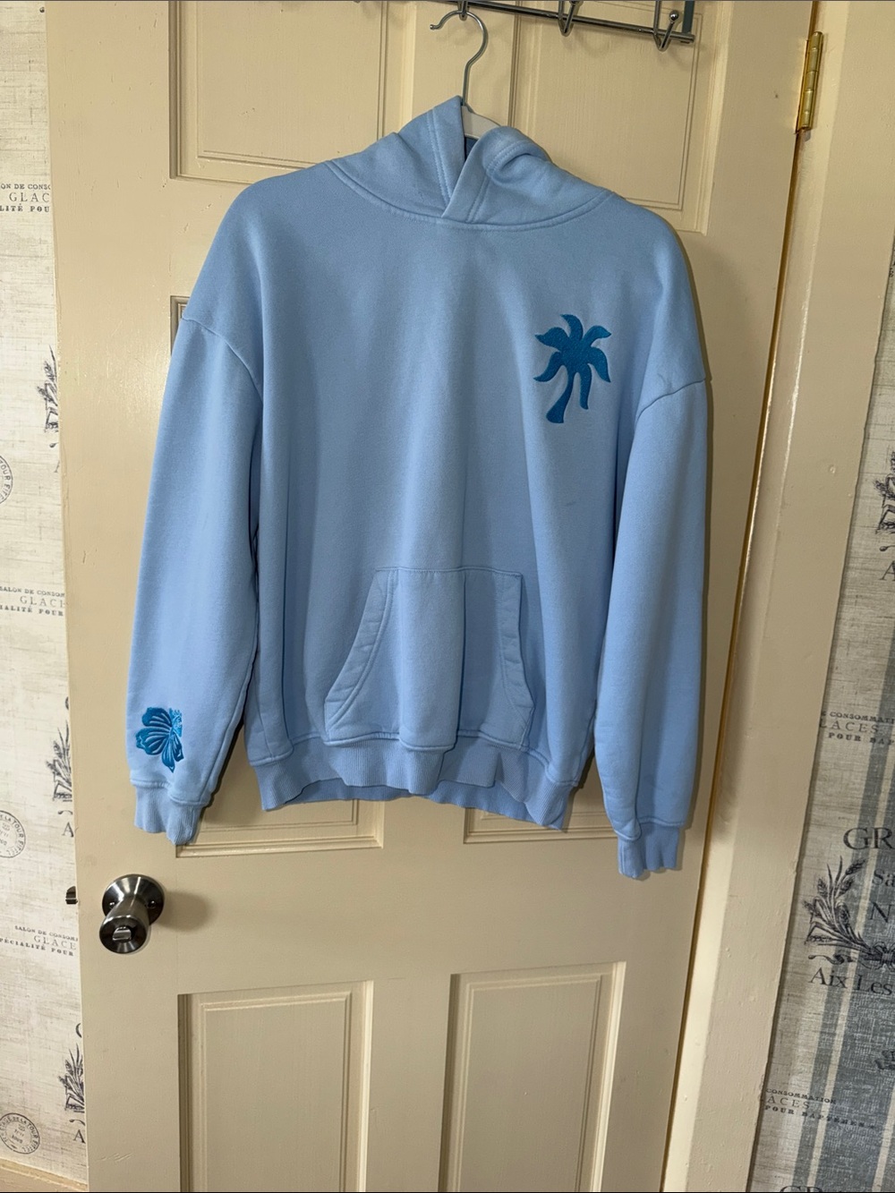 PINK PALM PUFF Light Blue Palm Graphic Crewneck Hoodie
